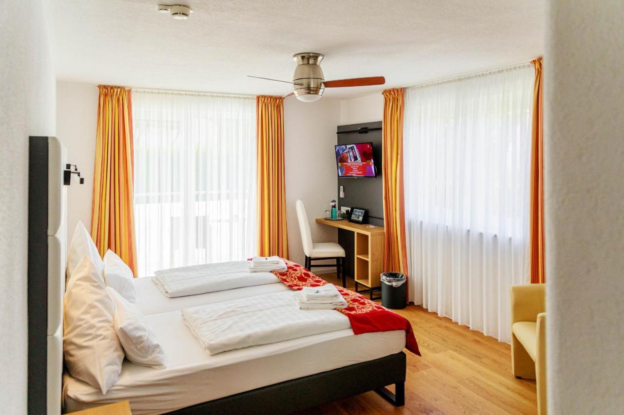 Bodensee-Hotel Kreuz Ульдинген-Мюльхофен Экстерьер фото